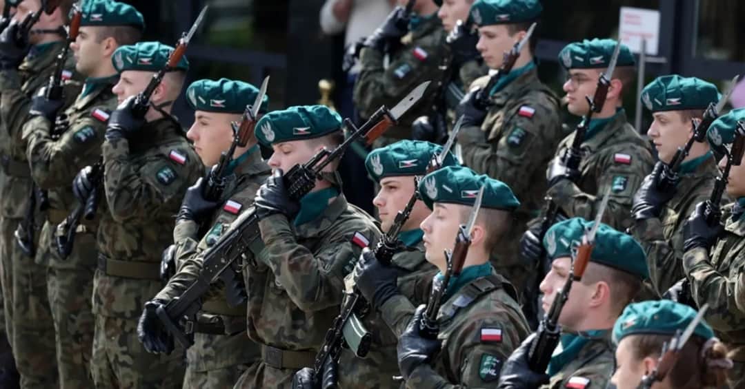 Ile zarabia porucznik w Wojsku Polskim? Zaskakujące fakty o pensji