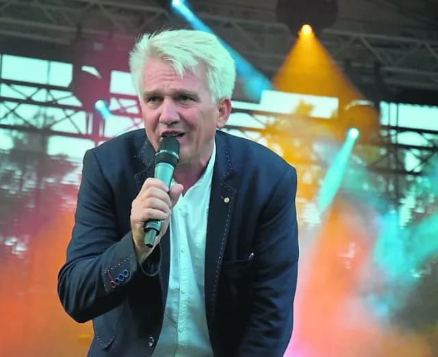 Koniarek Krzysztof ile ma lat? Zaskakujące fakty o jego życiu