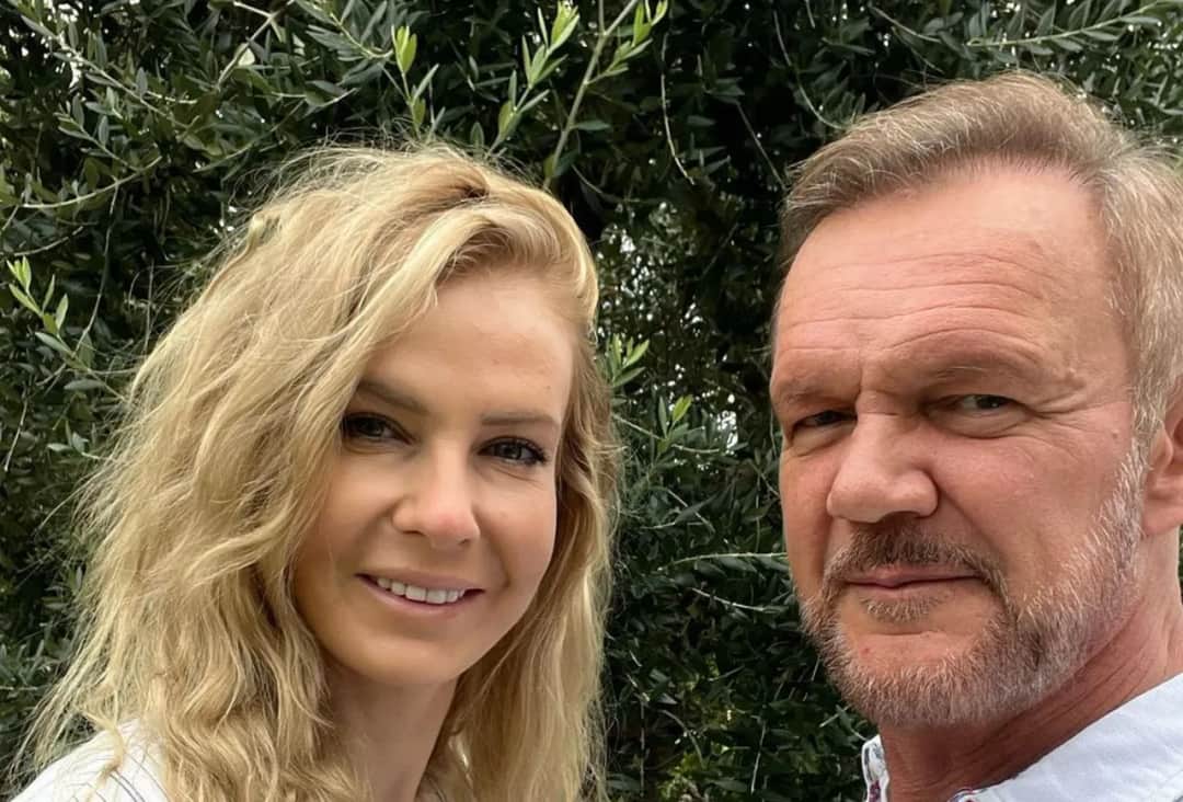 Ile lat ma żona Cezary Pazura? Zaskakująca różnica wieku!