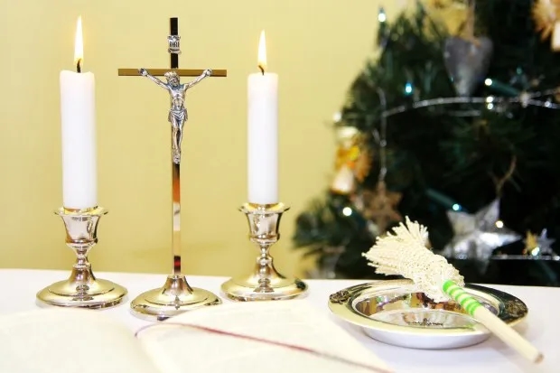 Jak podziękować księdzu za kolędę w szczery i wyjątkowy sposób