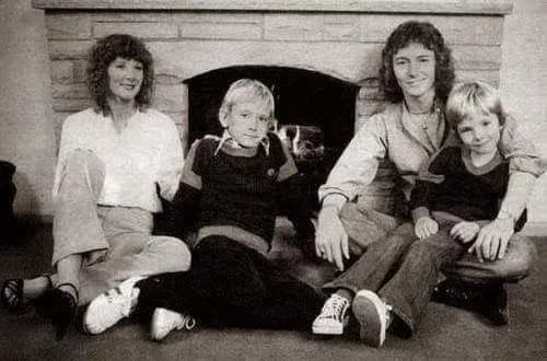 Kim jest żoną Chrisa Normana? Odkryj fascynującą historię ich miłości