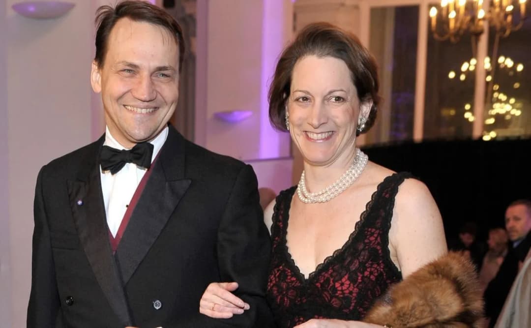 Kim jest żona Sikorskiego? Fascynujące życie Anne Applebaum