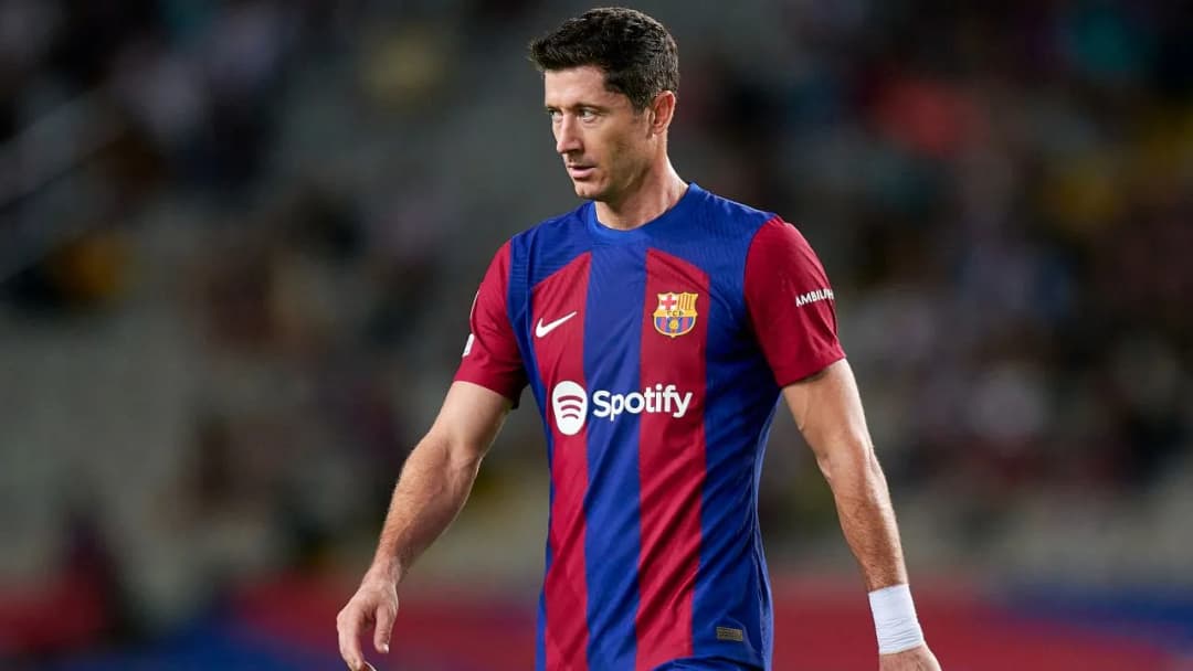 Ile zarabia Lewandowski w Barcelonie? Zaskakujące fakty o jego pensji